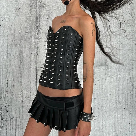 Black Metal Ring Buckle Pleated Leather Skirt