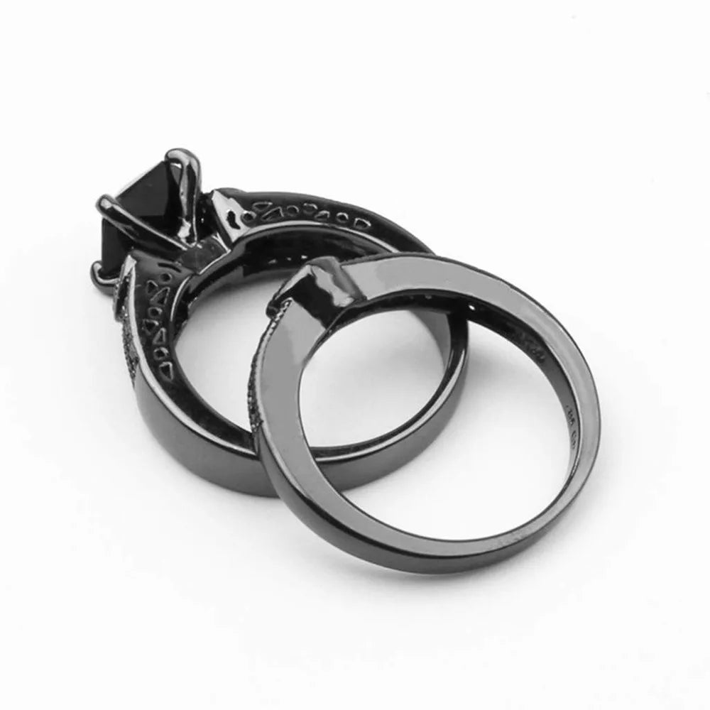 Black Stone Inlaid Fashion Rings